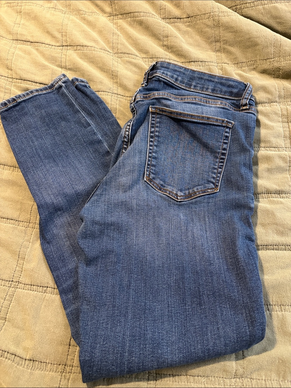 GAP Women's Skinny Jeans in Classic Blue Wash